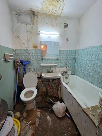 Apartament cu 3 camere semidecomandat în 1 Decembrie 1918