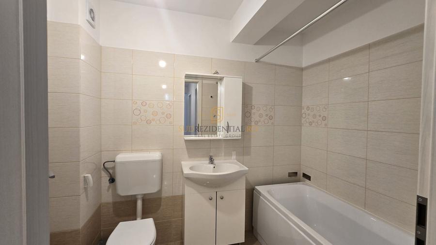 Apartament cu 3 camere semidecomandat, mobilat în Metalurgiei