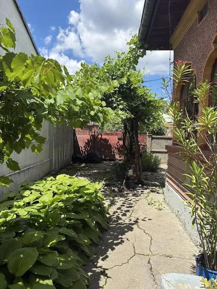 Casă cu 3 camere cu Teren 394 Mp în Pantelimon
