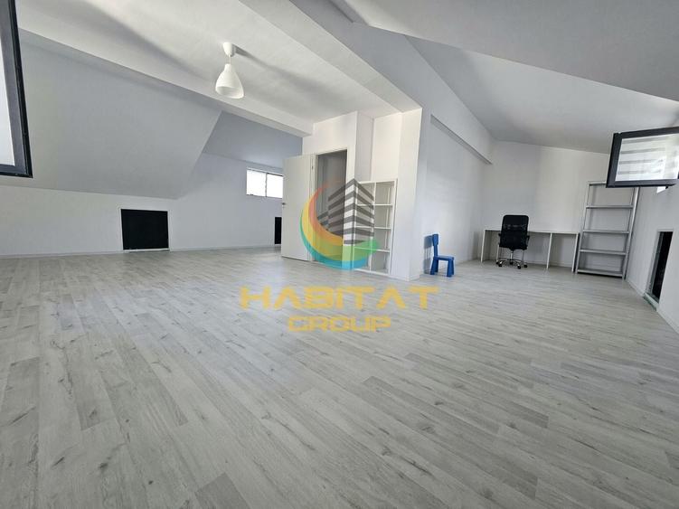Duplex cu 4 camere cu Canalizare în Central