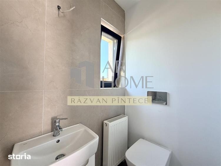 Casă cu 4 camere cu Teren 350 Mp în Păulești