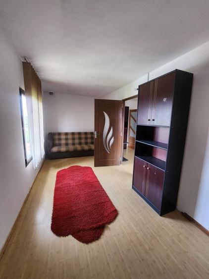 Casă cu 3 camere în Orțișoara