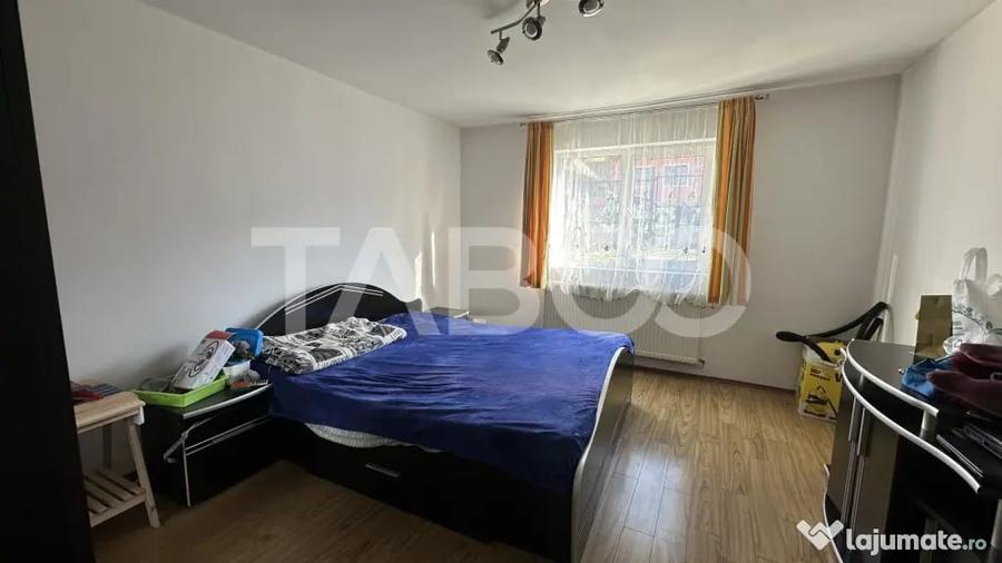 Casă cu 4 camere cu Teren 500 Mp în Poplaca