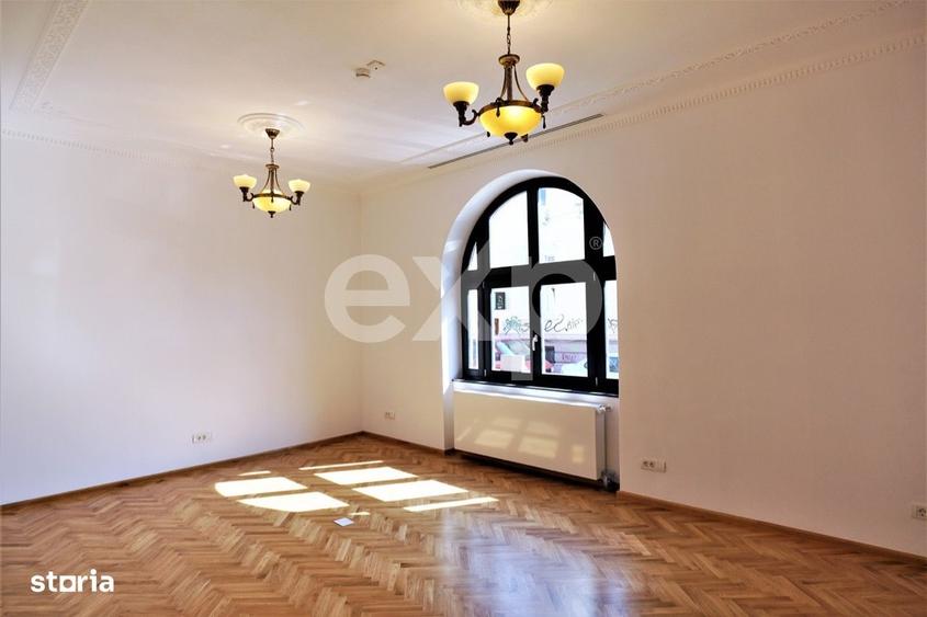 Casă cu 4 camere cu Teren 250 Mp în Romană