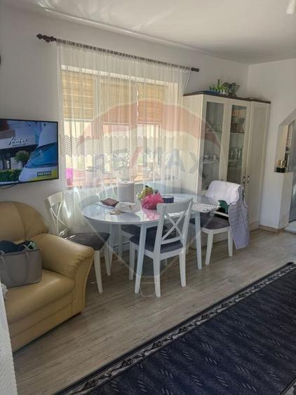 Casă / Vilă cu 3 camere de vânzare în zona Central - 12