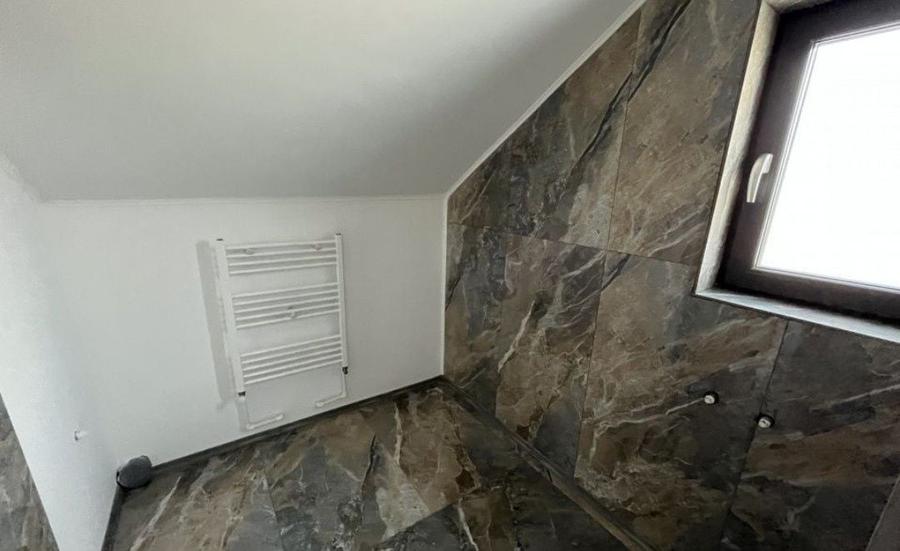 Casă cu 4 camere în Valu lui Traian