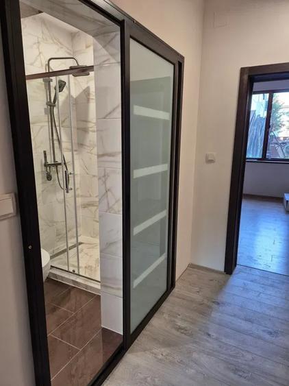 Apartament cu 3 camere decomandat în Traian