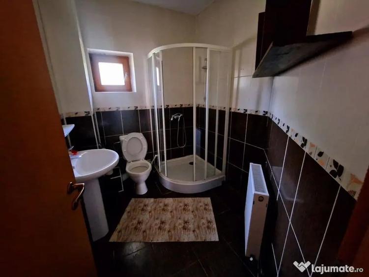 Casă cu 1 camere cu Teren 600 Mp în Central