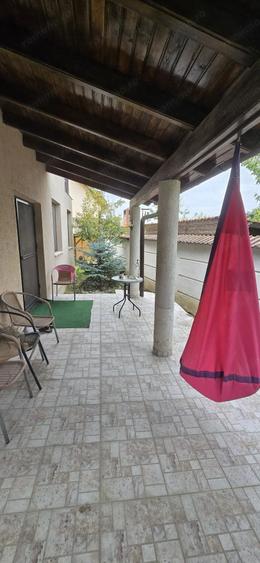 Casă cu 5 camere cu Teren 600 Mp în Central