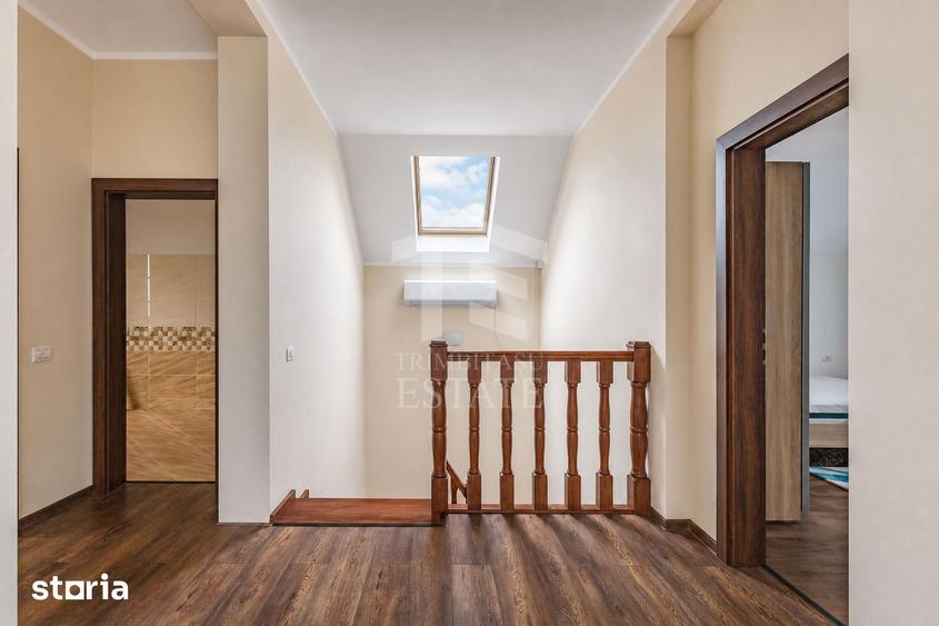 Casă cu 5 camere cu Teren 2390 Mp în Săcălaz