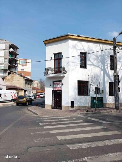 Spațiu comercial, de 300 mp, în Centrul Civic