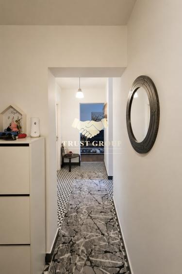 Apartament cu 4 camere decomandat, mobilat în Tei