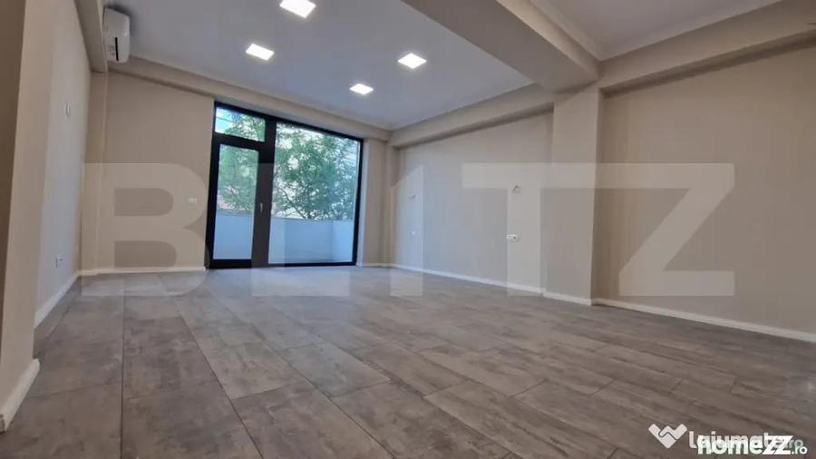 Apartament cu 7 camere semidecomandat în Iosefin