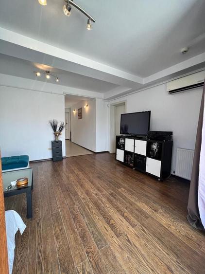 Apartament cu 3 camere decomandat, mobilat în Nord