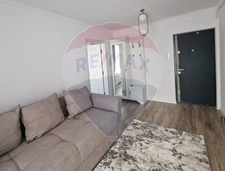 Apartament cu 2 camere semidecomandat în Nord-Vest