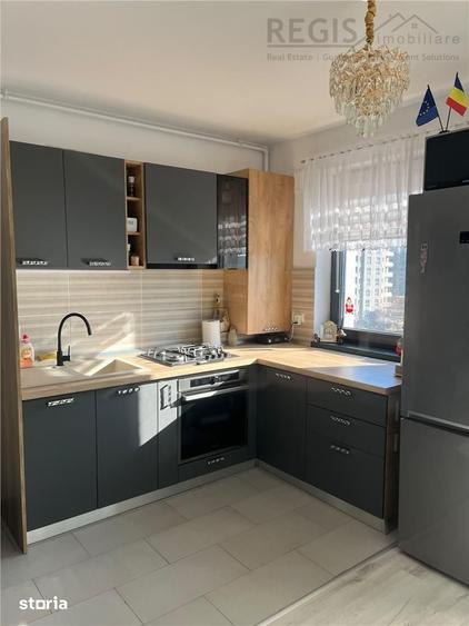 Apartament cu 2 camere semidecomandat, mobilat în Tractorul