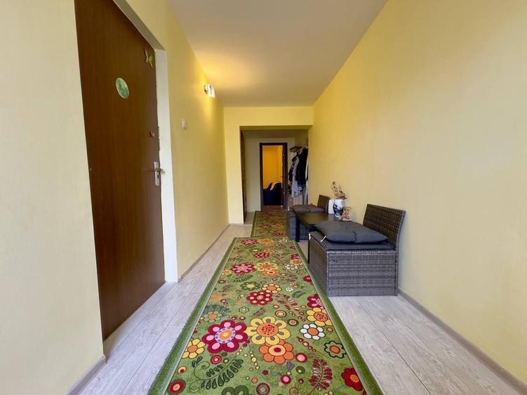 Casă individuală cu 3 camere cu Canalizare în Giulești