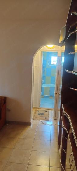 Apartament cu 3 camere decomandat în Vest