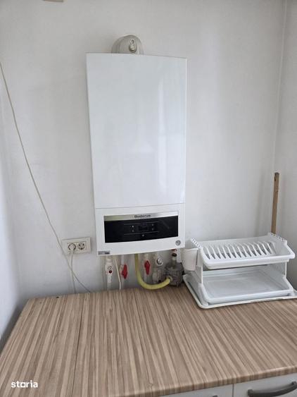 Tomis Nord-Calinescu, 2 camere decomandate, balcon, beci, liber, neg. - 8