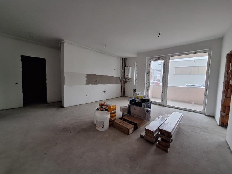 Apartament cu 2 camere semidecomandat în Florești — fotografia 1