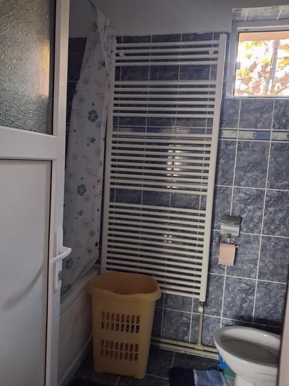 Casă cu 3 camere cu Teren 400 Mp în Central