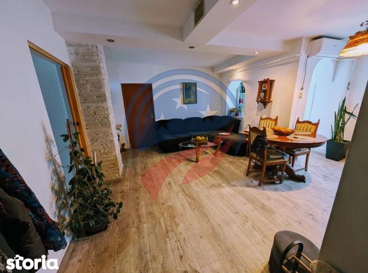 Apartament cu 4 camere în Central