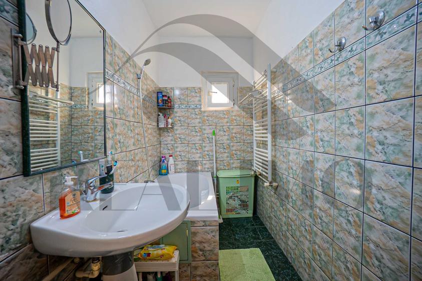 Apartament cu 4 camere decomandat în Brătianu