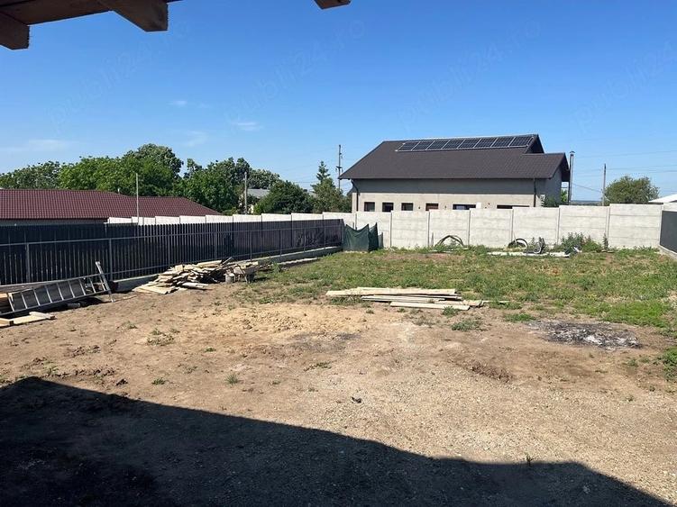Casă cu Teren 750 Mp în Șendreni