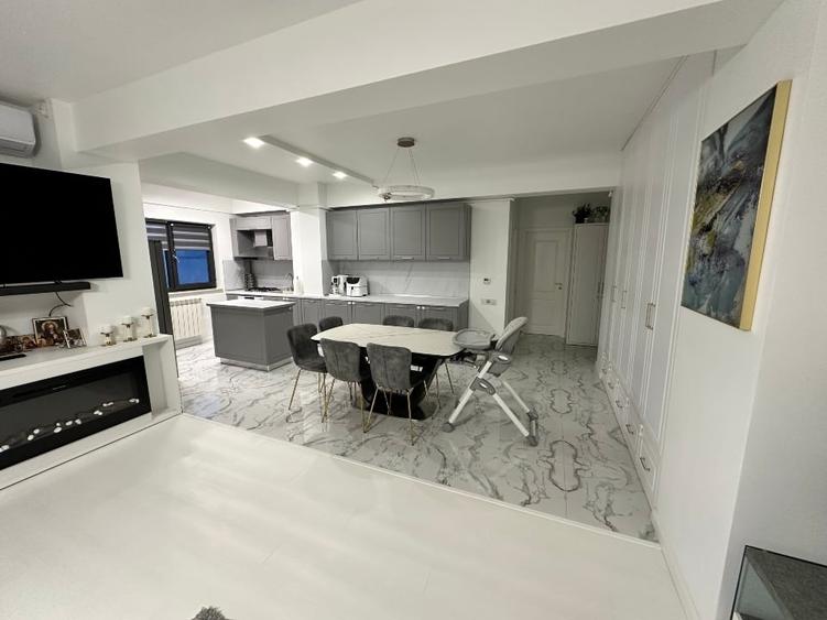 Apartament cu 2 camere decomandat, mobilat în Central