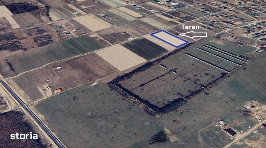 Teren de 11510 mp, în Sânmartin
