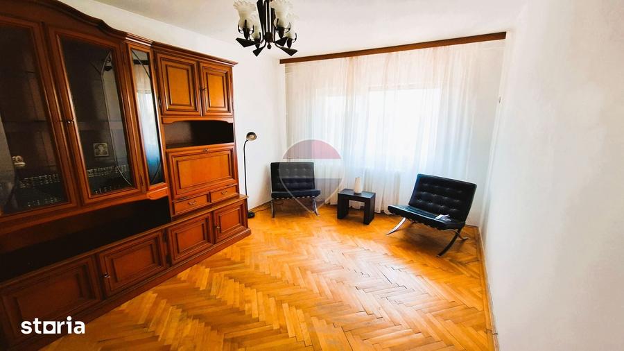 Apartament cu 2 camere decomandat în Văcăresti