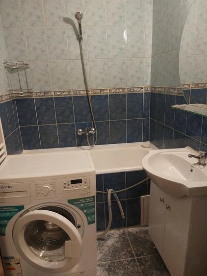 Proprietar, inchiriez apt. cu 1 camera pe bv. Take Ionescu - 9