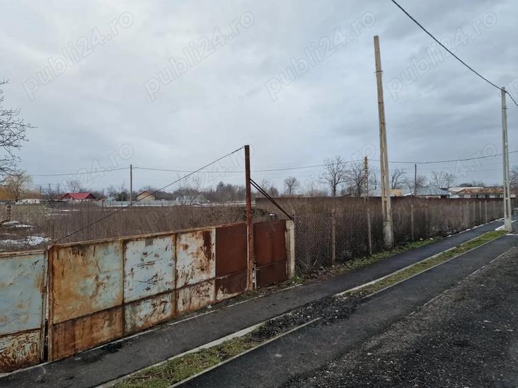 Teren de 2980 mp, în Valea Cânepii