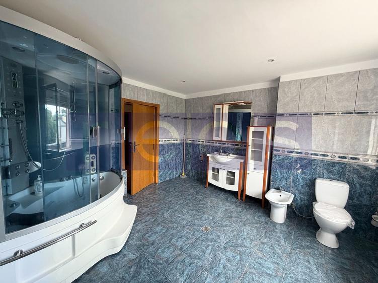VANZARE VILA | 5 CAMERE | S+P+E+M | CURTE SUPERBA | ZONA COLENTINA - 10