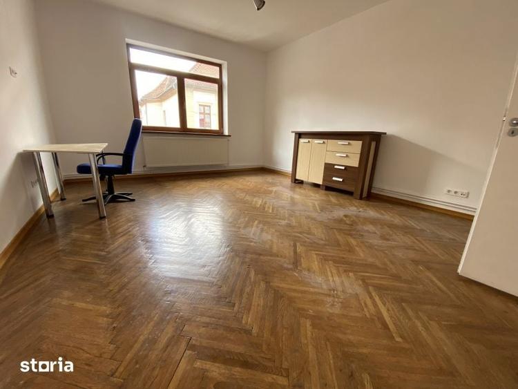 Spatiu birouri 3 camere cu terasa, parcare Centrul Vechi Brasov - 4
