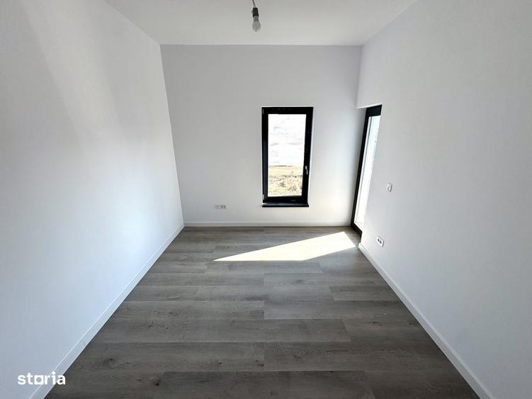 Casă cu 4 camere în Bucium