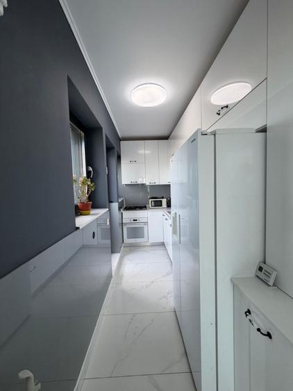 Apartament cu 2 camere semidecomandat, mobilat în Nord