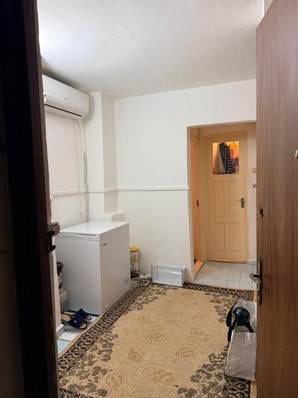 Apartament 2 camere etaj 1 zona Bazar Orizont pret fix - 2