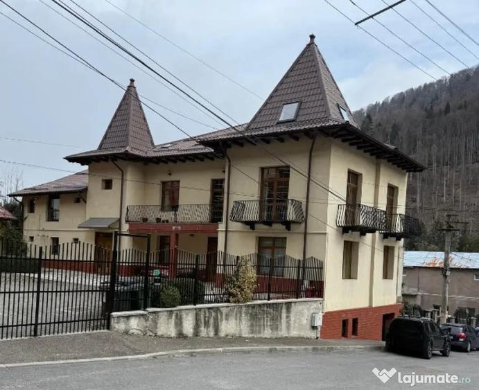 Vila istorica in Sinaia, zona Pele? -500 mp, ideal invest - 15