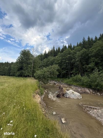 Teren de 2000 mp, în Central