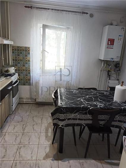Apartament cu 3 camere decomandat în Dorobanților