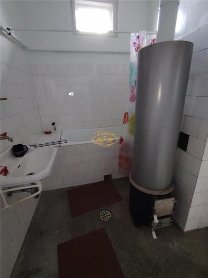 Casă cu 2 camere cu Teren 469 Mp în Central