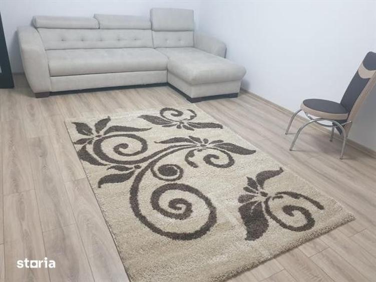 Apartament cu 3 camere, mobilat în Craiovei
