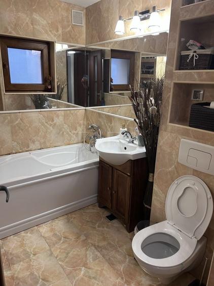 Apartament cu 4 camere decomandat, mobilat în Mărăști