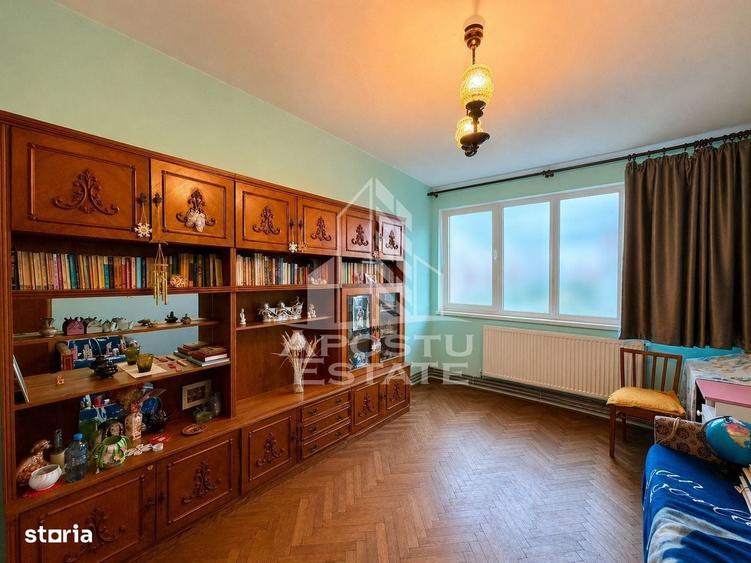 Apartament cu 2 camere decomandat în Circumvalațiunii