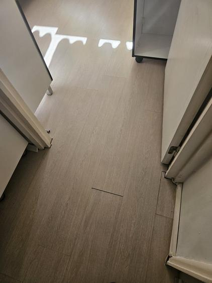 Apartament cu 3 camere semidecomandat în Străulești