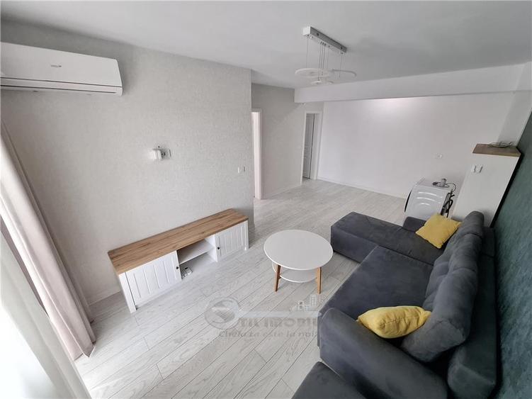 Apartament cu 2 camere semidecomandat, mobilat în Cug