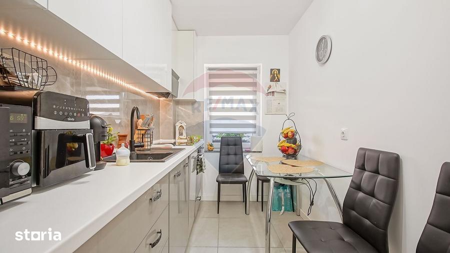 Apartament cu 3 camere, mobilat în Tractorul