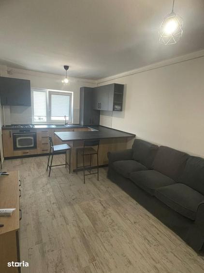 Apartament cu 2 camere în Apărătorii Patriei