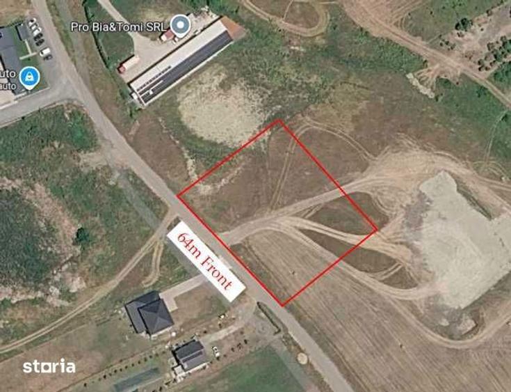 De vanzare teren 3000mp Hereclean cu front de 64m - 3
